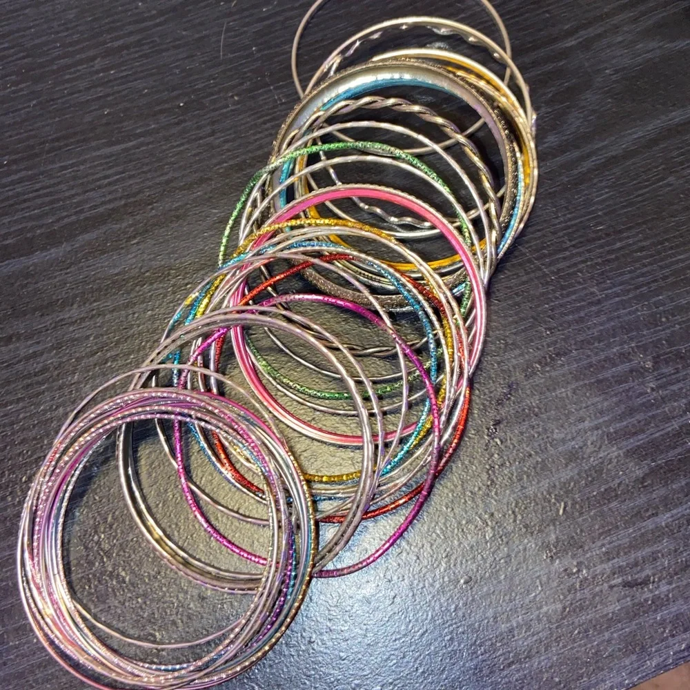 Bangle bracelets - Picture 2 of 2